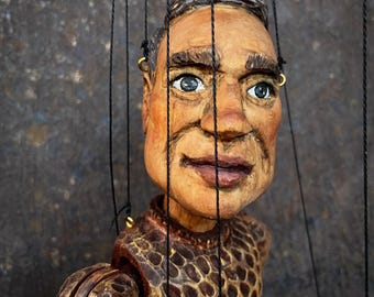 チェコのマリオネット道化師、伝統的な手彫りのコレクション（チェコ