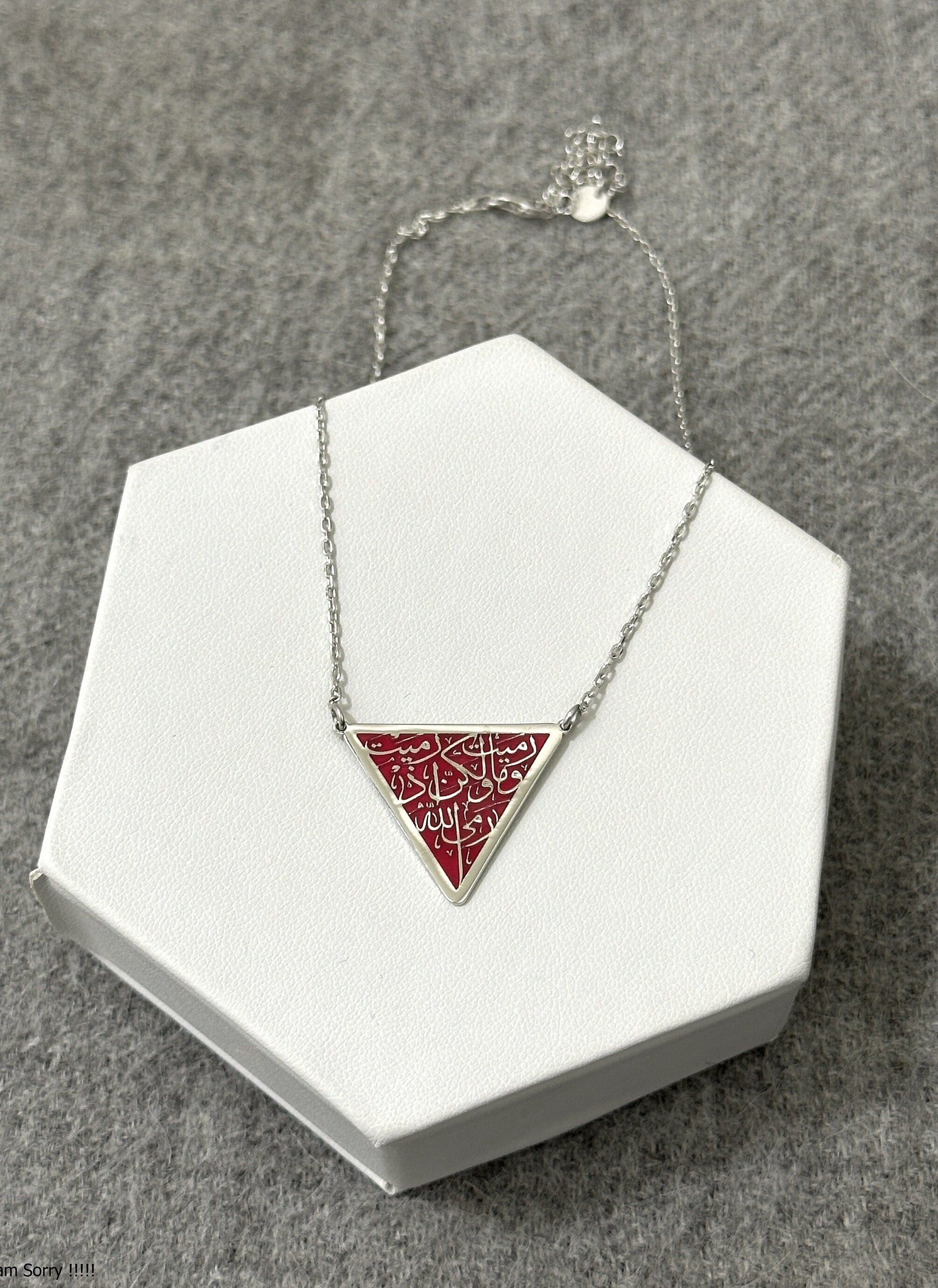 Collana con ciondolo con bandiera palestinese e mappa della Palestina - Italia