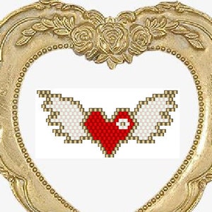 Modello di perlina pendente a forma di cuore con ali in punto mattone per San Valentino.