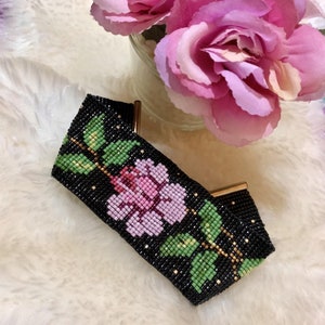 Pink Flower Bead Loom or Square Stitch Bracelet PDF Pattern with Miyuki Delica 11.0, Seed beading Loom Bracelet Pattern.