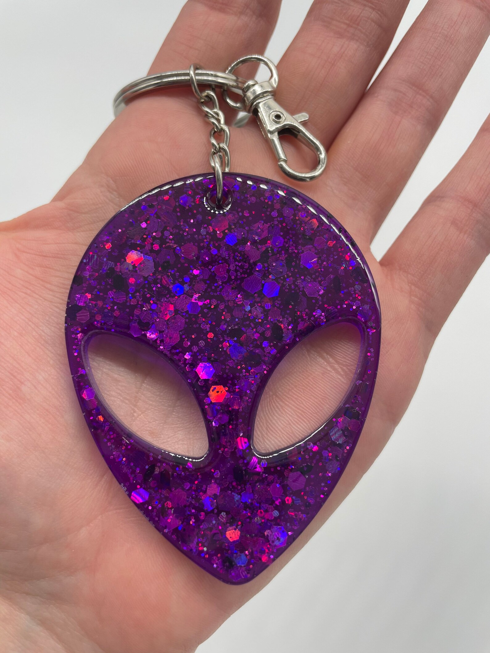 Alien Keychain / Resin Keychain Etsy