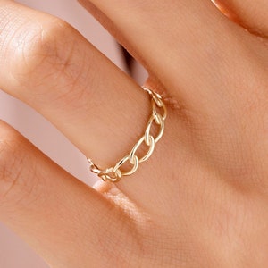 Solid Gold Oval Chain Ring, 14k Gold Link Stacking Ring for Women, Pointer Finger Ring, Minimalist Wedding Ring, Dainty Statement Band