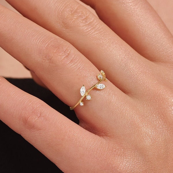 14k Alternating Leaf Stacking Ring, Solid Gold Flower Wedding Ring Women, Thin Contour Band, Delicate Ring Enhancer, Nature Inspired Rings