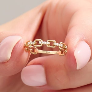 14k Gold Moissanite Chain Ring, Solid Gold Link Chain Stack Ring, Dainty Wedding Ring, Womens Minimal Ring, Pave Lab Grown Diamond Band Ring