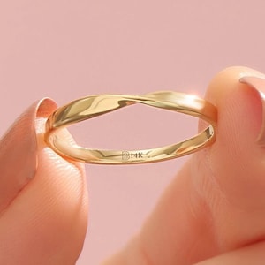 14k Gold Mobius Wedding Band, Solid Gold Twist Ring, Mens Womens Simple Matching Band, Couples Plain Anniversary Band, Male Female Gold Band