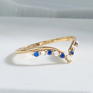 Solid Gold Sapphire Chevron Ring, 14k Gold Curved Wedding Band for Women, Minimalist V Shaped Ring, Blue Stone Ring Enhancer for Pear Rings