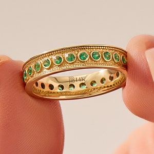 Solid Gold Emerald Wedding Band, 14k Gold Vintage Band for Women, Dainty Emerald Eterinty Ring, Greek Anniversary Ring, Thick Band Ring