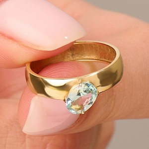 Oval Aquamarine Ring 14k Solid Gold Aquamarine Engagement Ring for Women 18k Gold Thick Band Aquamarine Ring Blue Gemstone Solitaire Ring