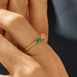 14k Gold Baguette Emerald Ring, Solid Gold Emerald Solitaire Rings for Women, Crystal Engagement Ring, May Birthstone Ring, Emerald Jewelry