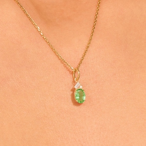 Solid Gold Paraiba Tourmaline Pendant, 14k Gold Green Tourmaline Necklace, October Birthstone Pendant, Oval Gemstone Pendants for Women