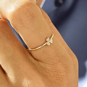 14k Gold Shamrock Ring, Solid Gold Stackable Rings, Dainty Promise Ring for Her, Womens Lucky Ring, Delicate Pinky Rings, Rose White Yellow