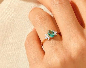Solid Gold Smaragd Ring, 14k Gold Smaragd Verlobungsring Frauen, Oval Blumenring für sie, Smaragd Blume Ring, grüner Edelstein Ring,