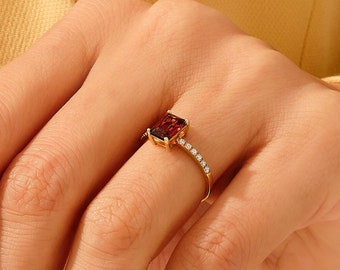 14k Gold Garnet Ring, Solid Gold Garnet Engagement Ring, Red Garnet Solitaire Ring, Handmade Birthstone Ring, Emerald Cut Garnet Band Ring