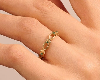 Solid Gold Fish Ring, 14k Gold Ichthus Statement Ring, Emerald Christian Fish Ring, Minimalist Jesus Fish Ring, Handmade Jewelry Gifts