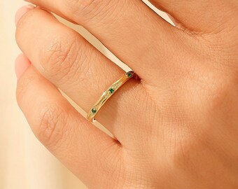 14k Gold Emerald Wedding Band,Solid Gold Bands for Women, Art Deco Rings, Emerald Eternity Ring, Dainty Stackable Rings, Real Gold Rings