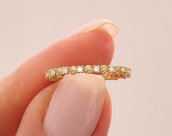 14k Gold Pave Eternity Seashell Ring, Solid Gold Dainty Wedding Band Women, Unique Cubic Zirconia Infinity Ring, Minimalist Stacking Ring