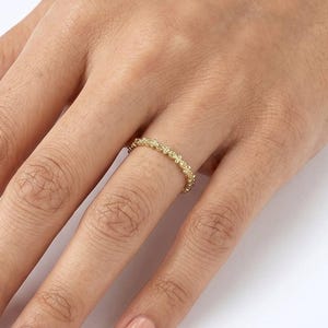 Alianza de boda Art Déco de oro macizo de 14 k, fina y apilable, de inspiración vintage, estilo antiguo, milgrain, joya nupcial única, regalo para ella.
