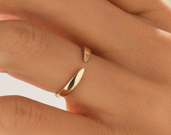 14k Gold Claw Ring Solid Gold Minimalist Cuff Ring for Women Dainty Wrap Around Ring Gap Stacking Ring Open Wedding Band Anniversary Gift