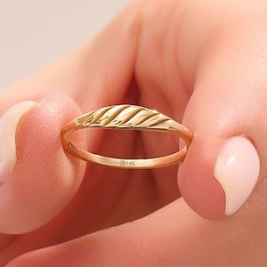 14k Solid Gold Tiny Croissant Ring Women Thin Dome Ring Dainty Pinky Ring Small Croissant Ring for Women Chunky Twist Dome Ring Jewelry Gift