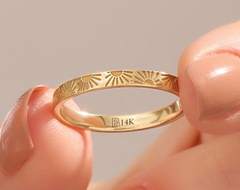 14k Gold His Hers Sun Band, Solid Gold Wedding Band, Mens Womens Sun Engraved Ring, Couples Matching Band, Minimalist, Flat, Comfort Fit