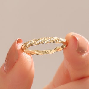 Twisted Wedding Band 14k Gold Eternity Ring for Women's Pave Diamond Ring with Braided Band Wedding Ring 18k Solid Gold Twist Ring Jewelry