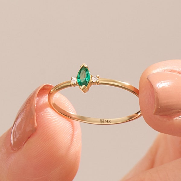 14k Gold Basic Emerald Ring, Solid Gold Green Solitaire Ring, Women Tiny Marquise Emerald Ring, Dainty May Birthstone Ring, Minimalist Ring