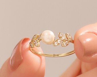 14k Gold Pearl Engagement Ring, Vintage Pearl Solitaire Ring, Art Deco Floral Ring, White Pearl Vine Ring, Leaf Stacking Ring, Nature Ring