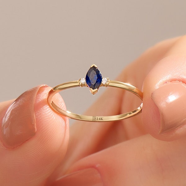 Solid Gold Saphir Ring, 14k Gold Blau Verlobungsring für Frauen, Einfache Saphir Stapelring, September Birthstone Ring, Geschenk für Sie