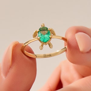 Oval Emerald Green Tortoise Ring | 14K Solid Gold Women’s Ring | Dainty Unique Gift for Her | Handmade Fine Jewelry | Good Luck Gift Ladies