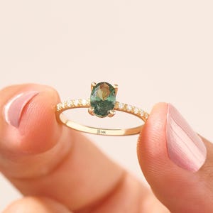 Solid Gold Alexandrite Ring, 14k Gold Oval Solitaire Ring for Women, June Birthstone Ring, Purple Proposal Ring, Unique Gemstone Rings