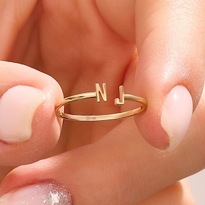 Anillo con doble inicial en oro macizo de 14 quilates, dos letras, personalizado para mujer, oro de 18 quilates, joyería personalizada, regalo único para su cumpleaños.