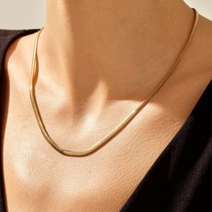 14k Snake Chain Necklace, Solid Gold Womens Layering Necklace, Flat Herringbone Necklace, Italian Everyday Chain, Simple Modern Choker