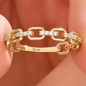 14k Solid Gold Chain Ring for Women – Dainty Diamond Link Ring, Stackable 14k Gold Jewelry, Minimalist Fine Ring, Gift for Her
