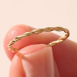 14k Gold Rope Ring Twisted Hammered Band Solid Gold Stacking Ring Dainty Wedding Ring Handmade Jewelry Gift for Her
