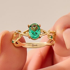 Emerald Engagement Ring, 14k Solid Gold Floral Ring with Green Gemstone, Nature Inspired Tree Branch Solitaire Rings Women, May Birthstone