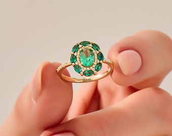 14k Emerald Chunky Cocktail Ring, Solid Gold Unique Statement Ring, Deep Green Gemstone Ring for Women, Floral Anniversary Gift Ring for Her