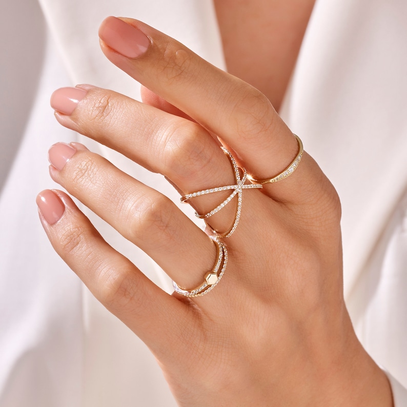 Massiver Gold Criss Cross Ring, 14k Gold X Statement Ring für Frauen, Pave Diamant Cz Bandring, Einzigartiger Designer Ring, Dicker Band Crossover Ring Bild 8
