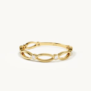 14K Solid Gold Infinity Link Ring, Dainty Figure 8 Eternity Band, Minimalist Moissanite Stacking Ring, Unique Wedding Band, Anniversary Gift