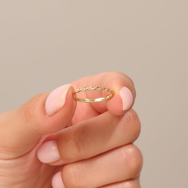 14k Gold Twisted Wedding Ring Solid Gold stapelbarer Ring für Frauen Minimalist Ehe Ring Zierliche Stapelring Echt Gold Twisted Rope Ring