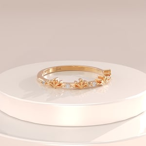 14k Gold Dainty Leaf Wedding Ring, Solid Gold Delicate Design Marriage Ring, Stackable Tiny Cz Layer Ring, Lab Created Diamond Handmade Ring image 3