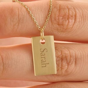 14K Massivgold Personalisierte Name Bar Halskette, Vertikales Rechteck Tag Anhänger, individuell gravierter minimalistischer Schmuck, Gedenkgeschenk für Sie