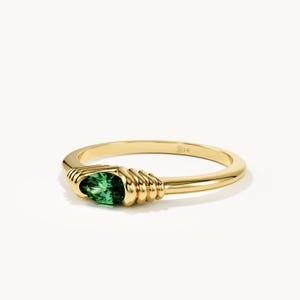 14K Solid Gold Emerald Ring, Oval Lab Emerald Pinky Ring for Women, Dainty Stackable Gold Ring Band, Minimalist Gift for Her