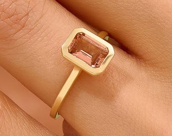 Lünette Set Padparadscha Saphir Verlobungsring 14K Gold, Smaragdschliff Pfirsich Solitär, Einzigartiger Brautschmuck, Jahrestagsgeschenk für Sie