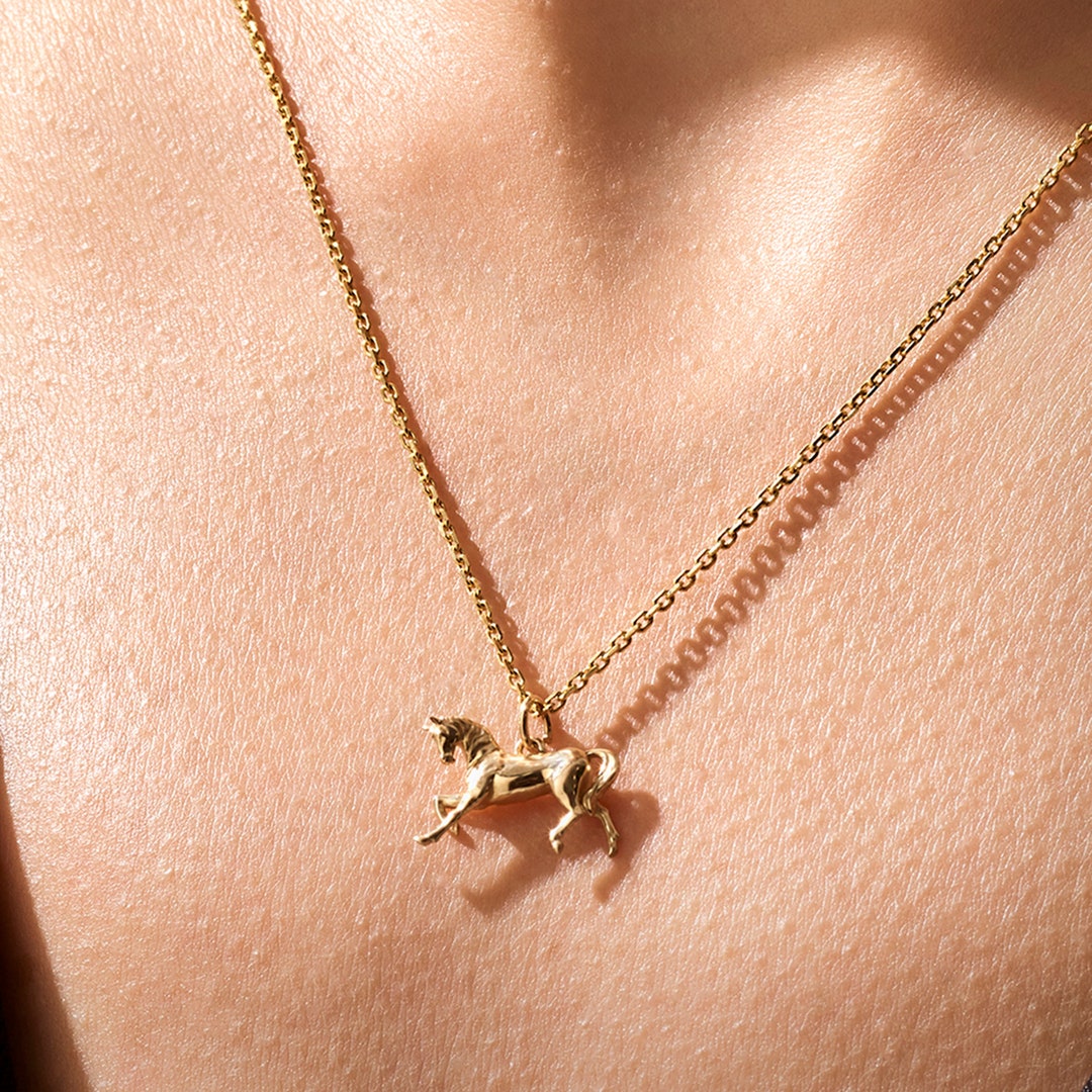 14k Solid Gold Horse Pendant Necklace Dainty Animal Charm Etsy