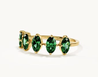 Emerald Ring, 14K Solid Gold Oval Five Stone Ring, Green Gemstone Eternity Band, Stackable Dainty Band, Smaragd Ring