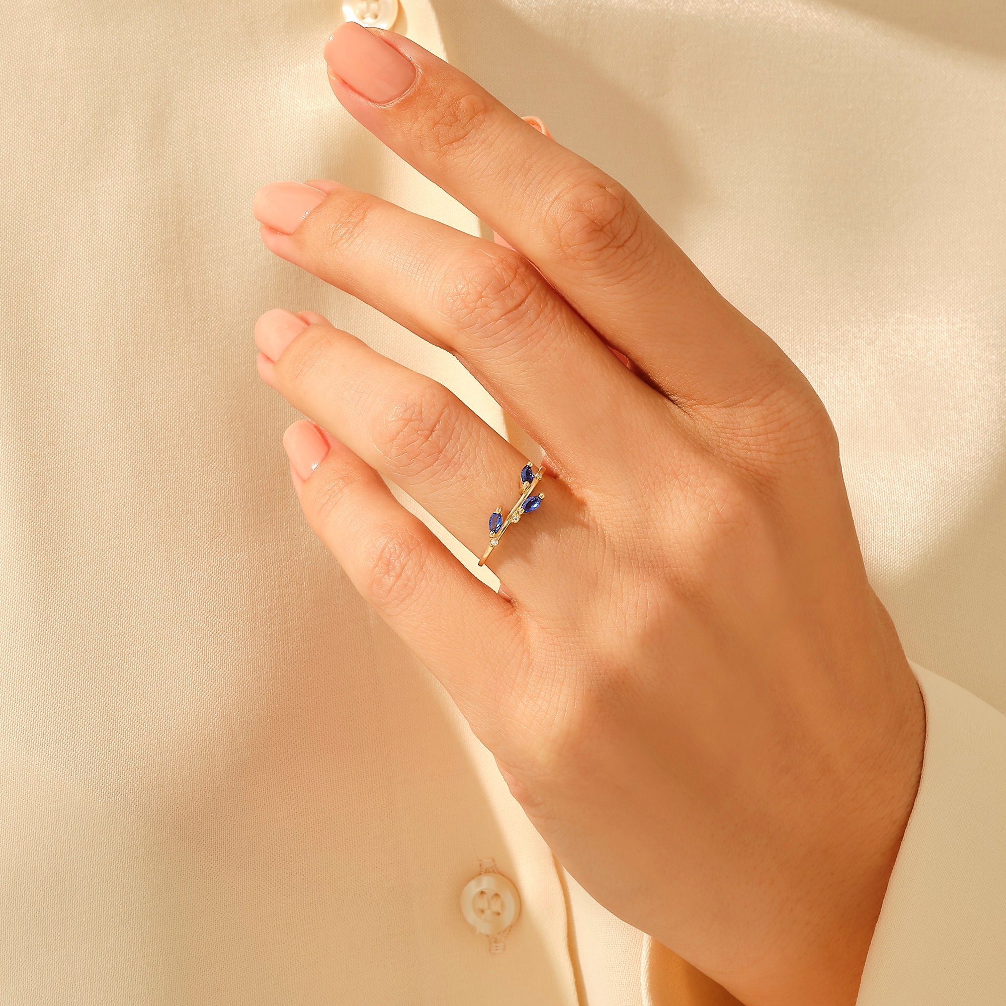 anillo apilable de enredadera de piedra preciosa azul anillo de boda de zafiro delicado para mujer Joyería Anillos Anillos apilables anillo de oro de zafiro marquise Anillo de hoja de zafiro de oro sólido de 14k 