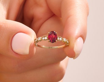 14k Gold Art Deco Garnet Ring, Solid Gold Garnet Solitaire Ring, Red Gemstone Engagement Ring, Women Vintage Design Ring, Oval Gemstone Ring