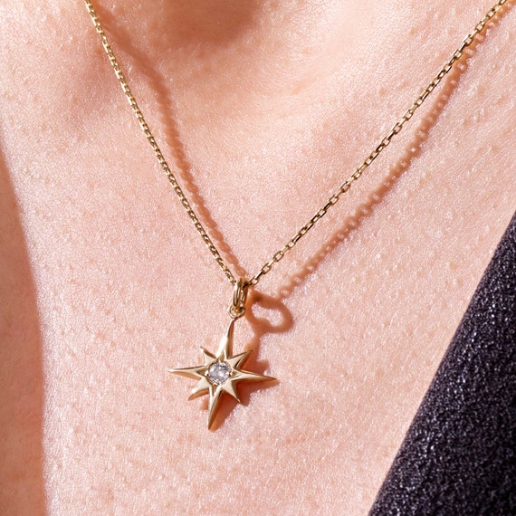 Personalised necklace shop trafford centre