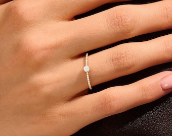 14K Solid Gold Round Moissanite Engagement Ring, Dainty Scalloped Solitaire Ring, Shared Prong Wedding Bridal Ring, Anniversary Gift for Her