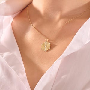 Solid Gold Sunshine Necklace, 14k Gold Pendant for Women, Dainty Gold Necklace, Sun Pendant Necklace, Gift for Her, Wife, Mom, Daughter
